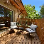 Les Jardins De L'oustal Casa de Férias Narbona